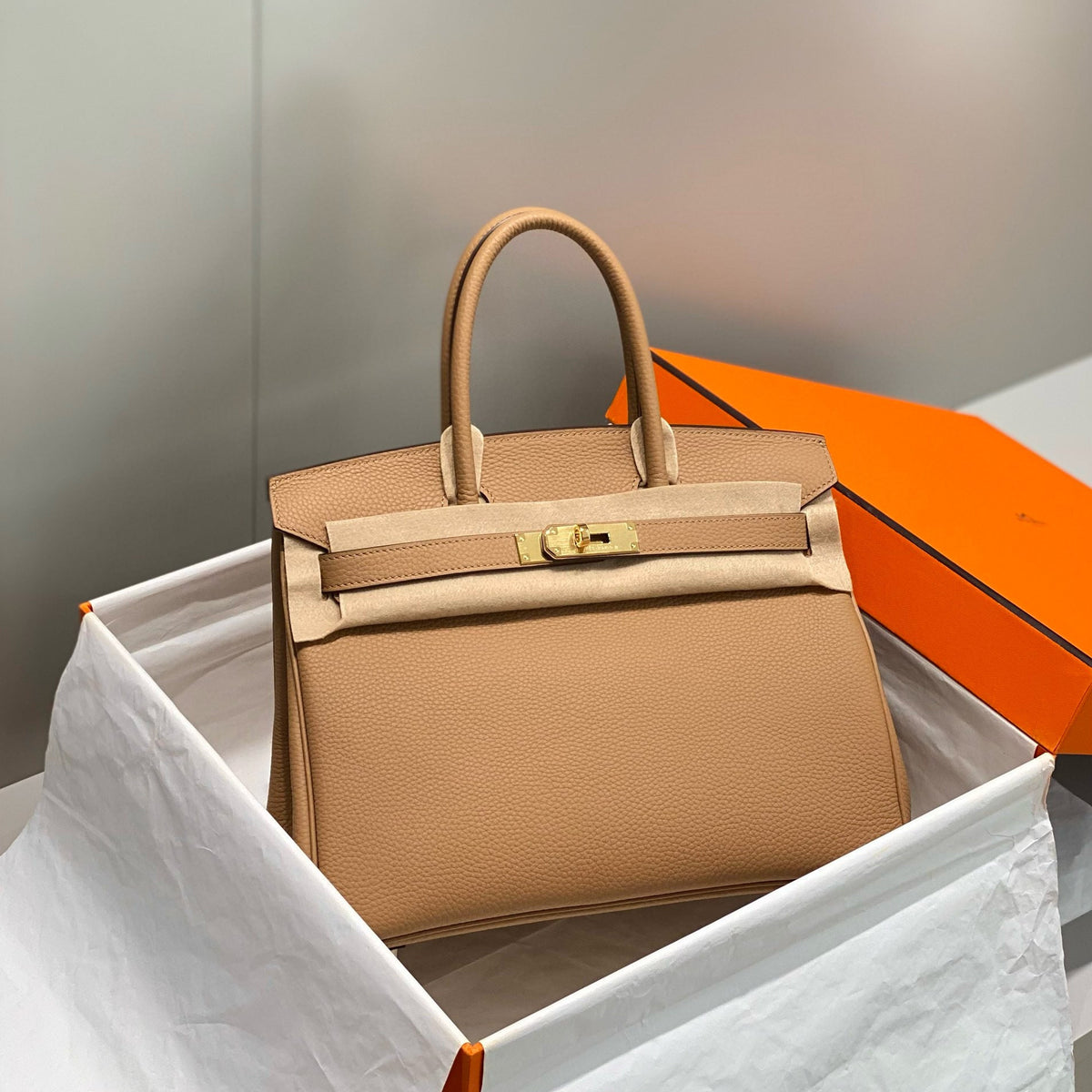 HM BIRKIN 30CM LIME OSTRICH LEATHER GOLD HARDWARE main image 0