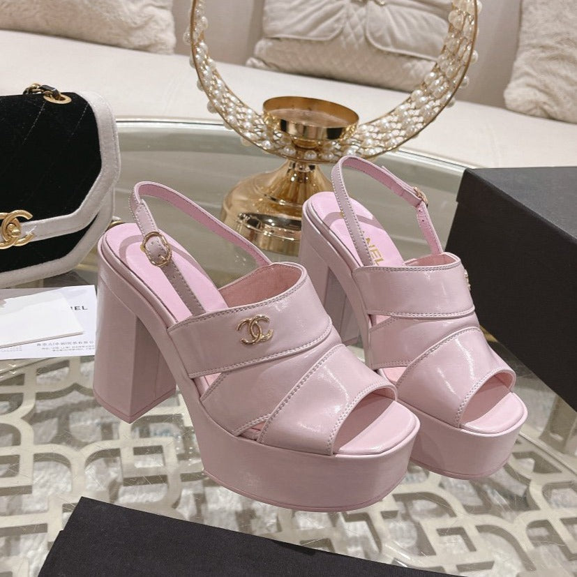 sandals red patent crumpled lambksin